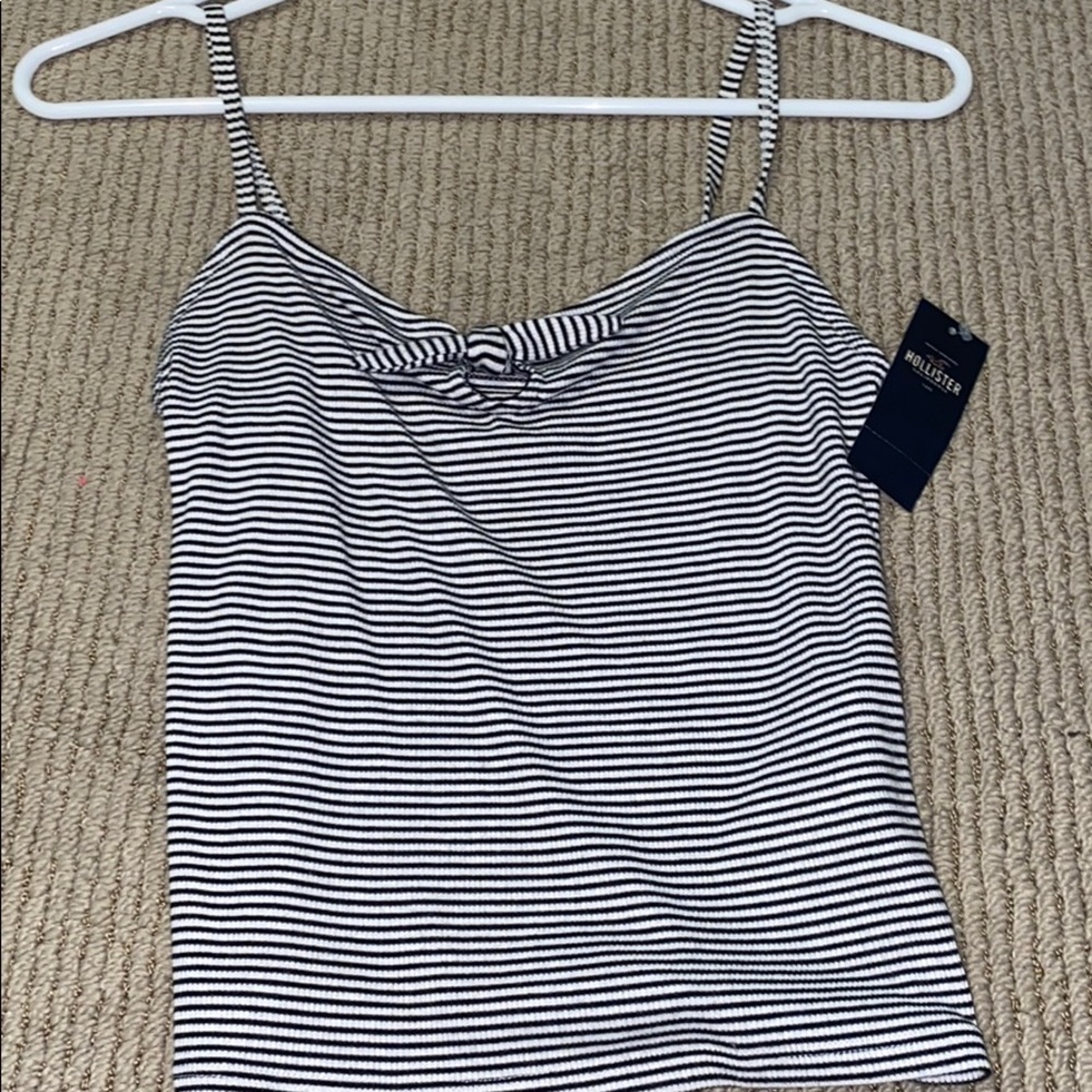 Black and white striped hollister top - Picture 3 of 4